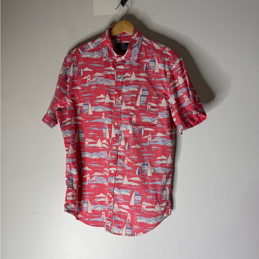 VINEYARD VINES Men's Classic Fit Murray Shirt Sailboats Sailing Lighthouse Red M